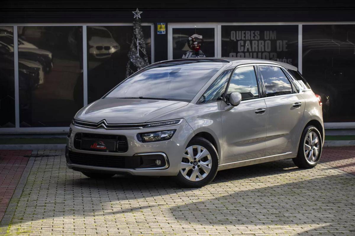 citroen-c4-picasso-2018-diesel-1560cc