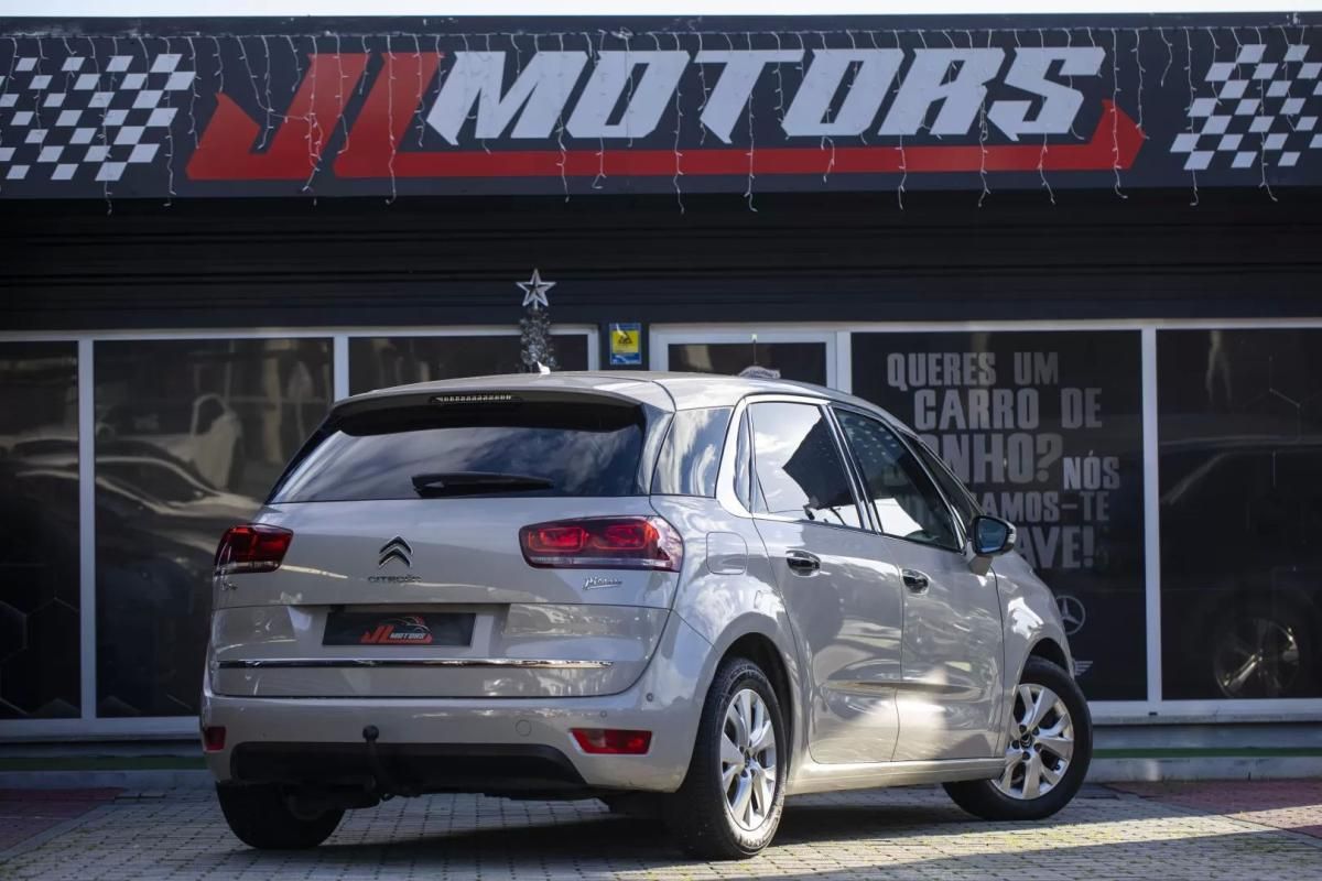 citroen-c4-picasso-2018-diesel-1560cc
