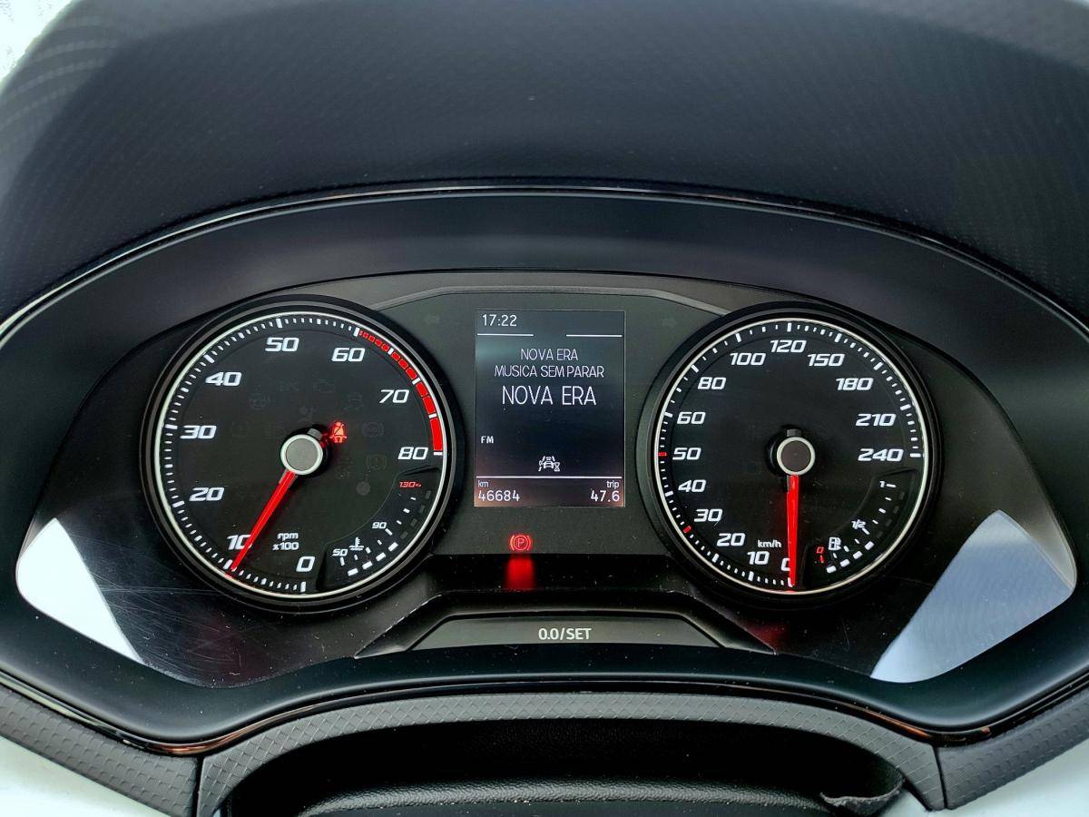seat-arona-2023-gasolina-999cc