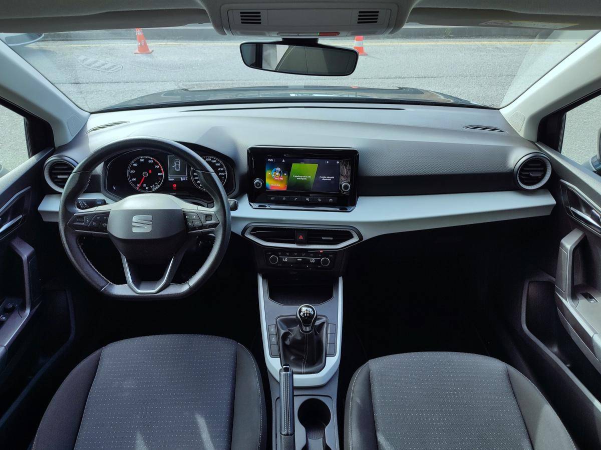 seat-arona-2023-gasolina-999cc