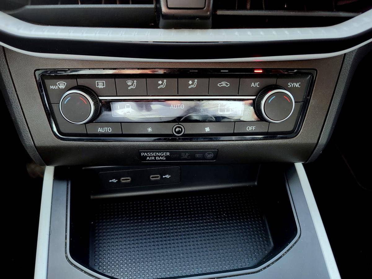 seat-arona-2023-gasolina-999cc