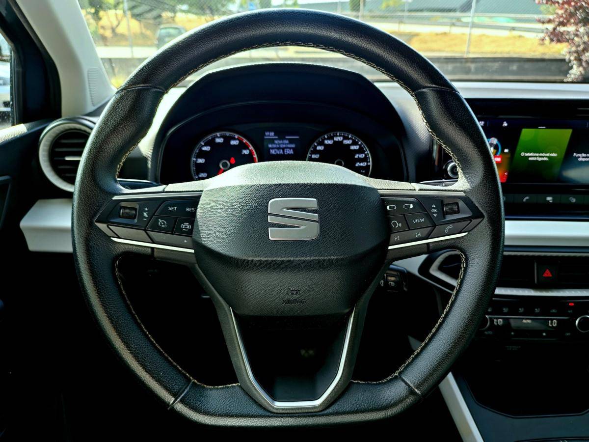 seat-arona-2023-gasolina-999cc