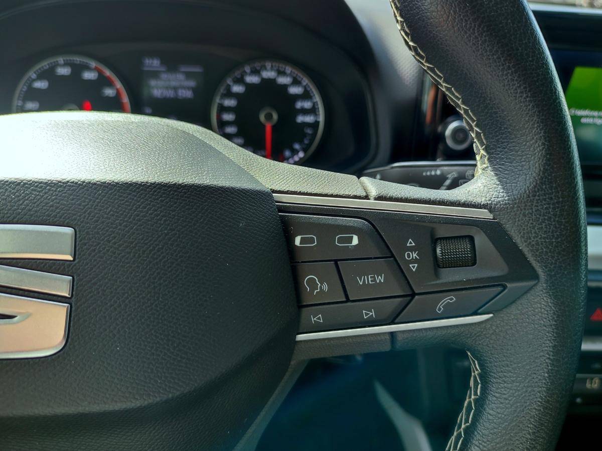 seat-arona-2023-gasolina-999cc