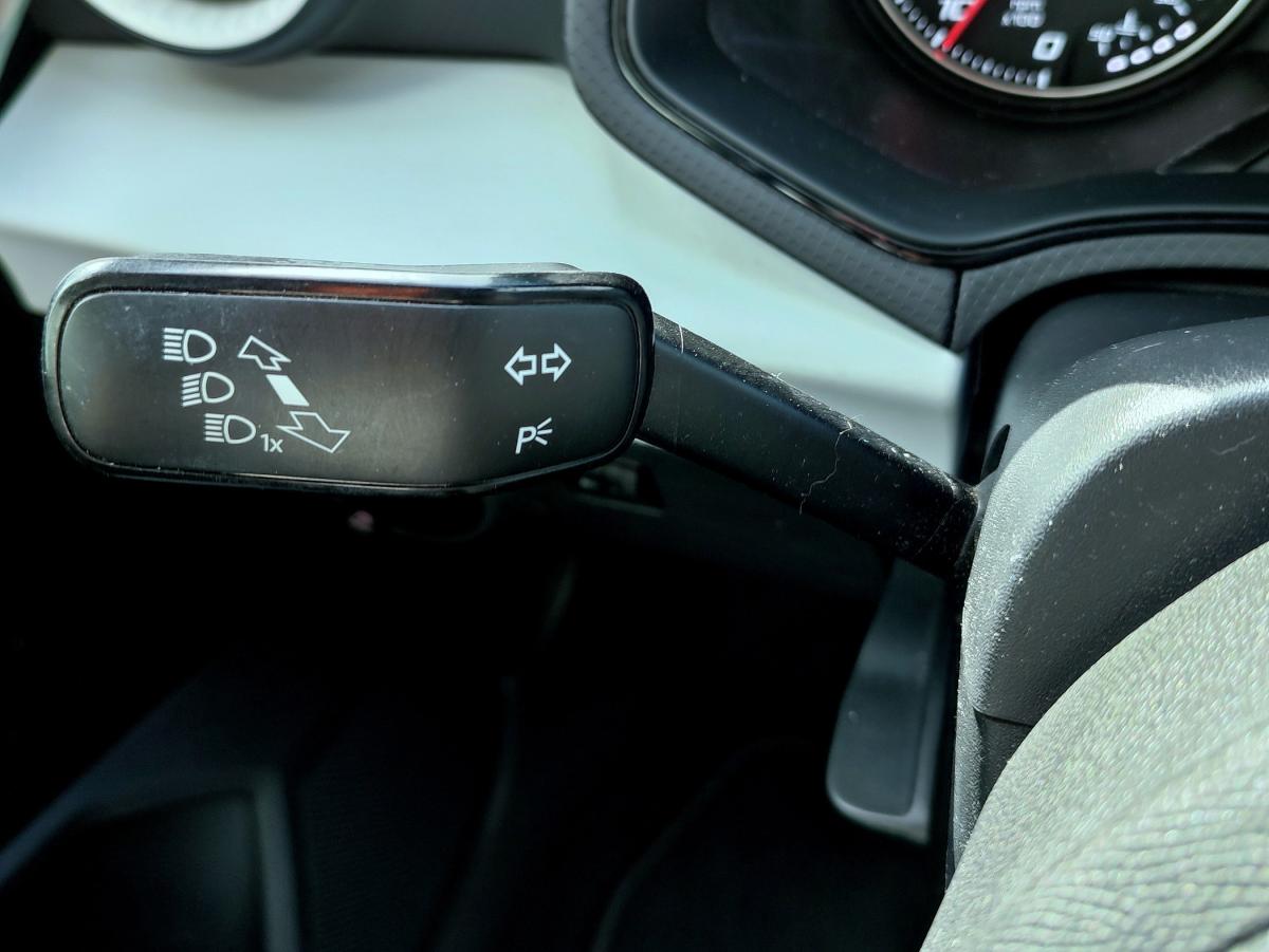 seat-arona-2023-gasolina-999cc