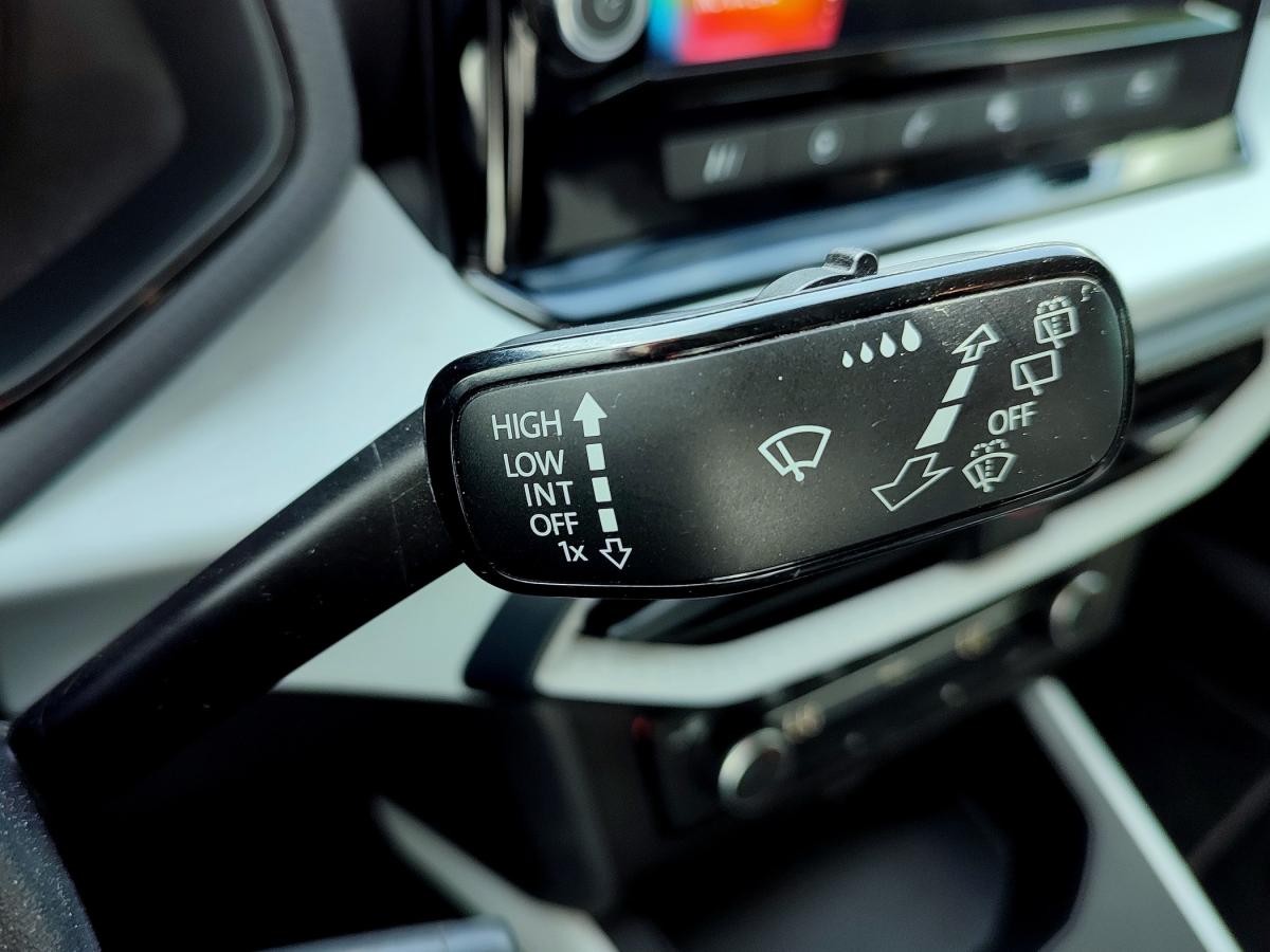 seat-arona-2023-gasolina-999cc