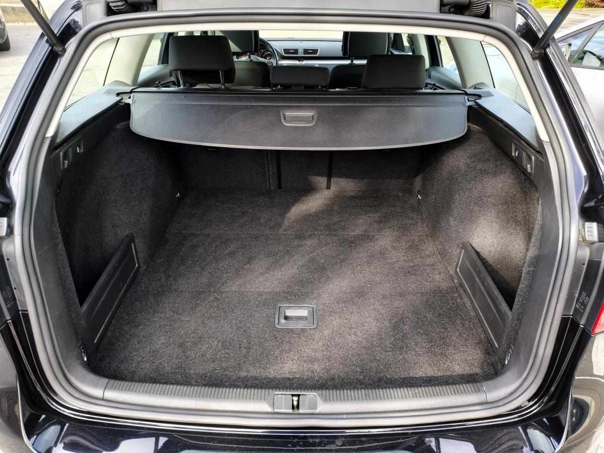 volkswagen-passat-variant-2012-diesel-1598cc