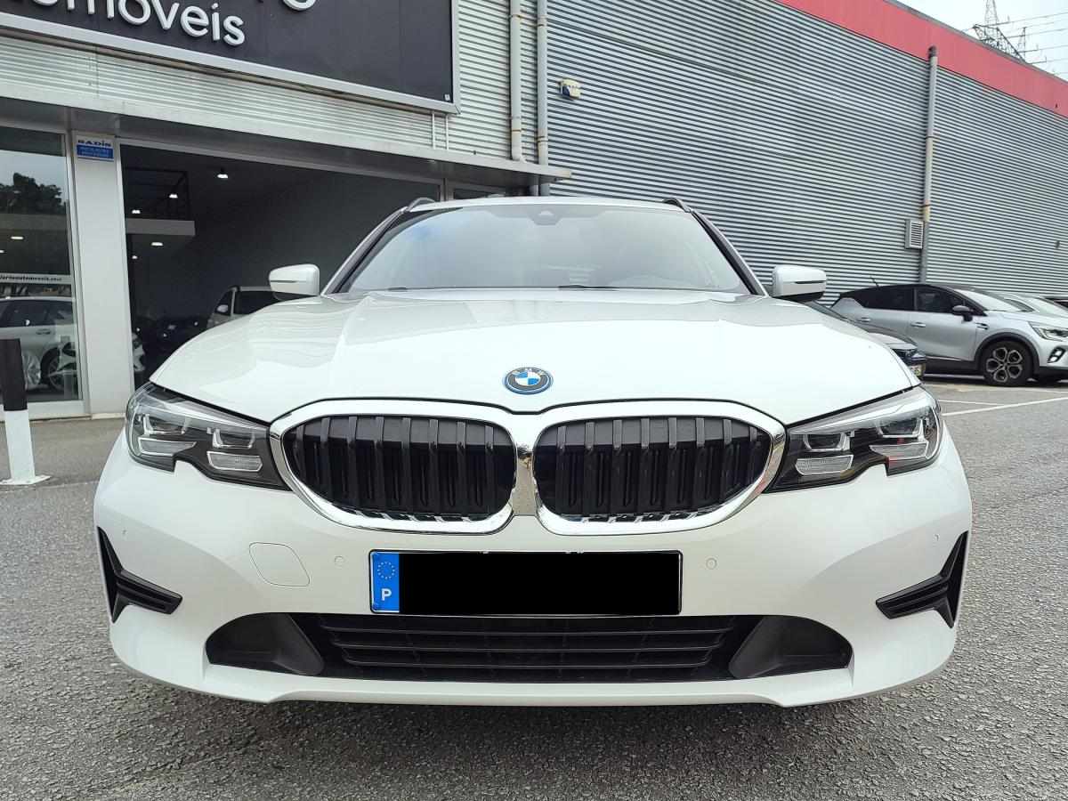 bmw-serie-3-2022-hibrido-a-gasolina-1998cc