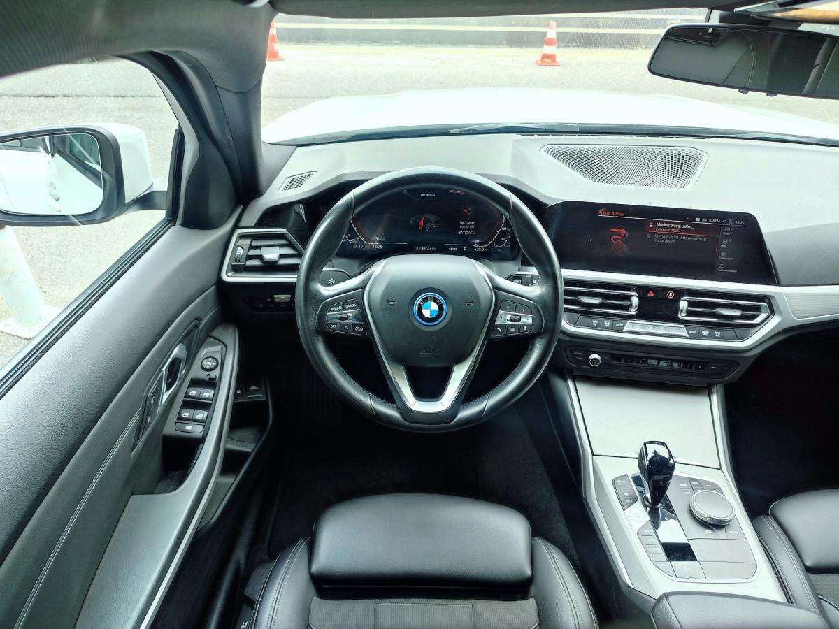 bmw-serie-3-2022-hibrido-a-gasolina-1998cc