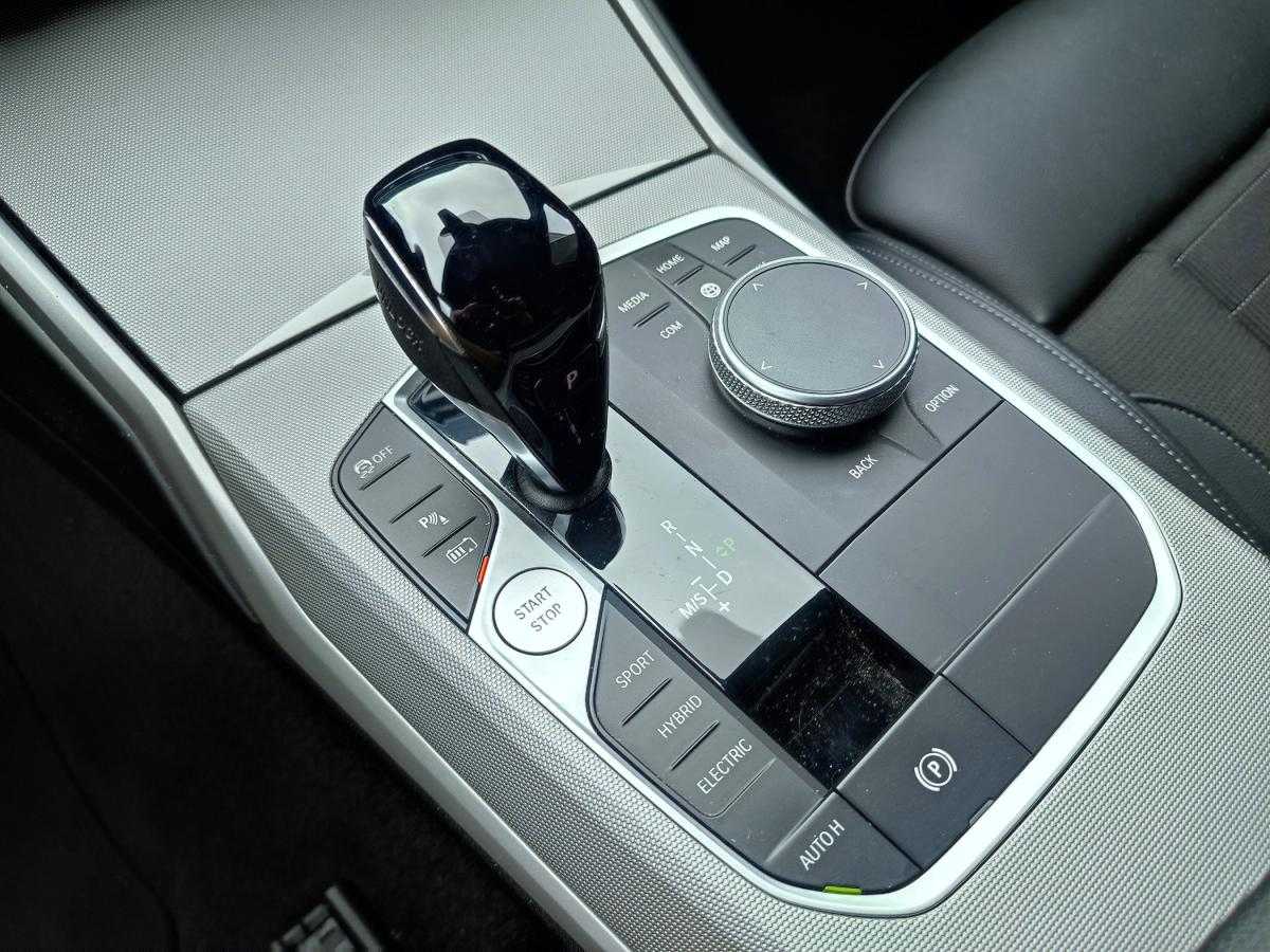 bmw-serie-3-2022-hibrido-a-gasolina-1998cc