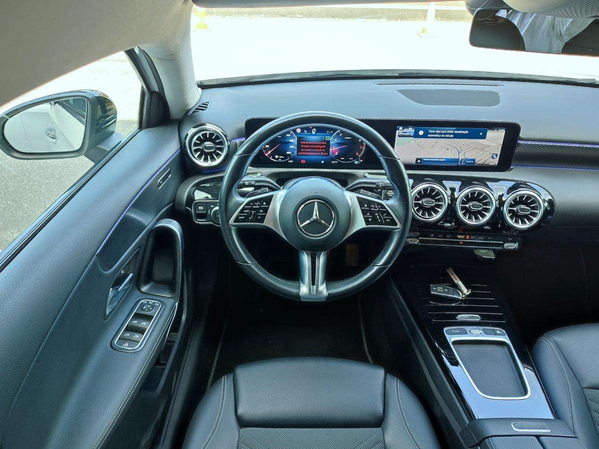 mercedes-benz-classe-a-2023-gasolina-1332cc