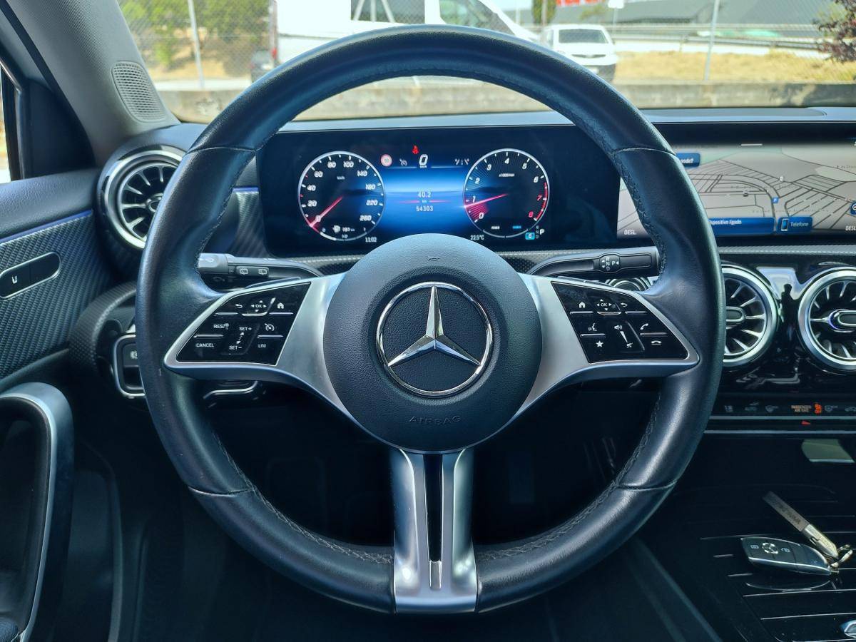 mercedes-benz-classe-a-2023-gasolina-1332cc
