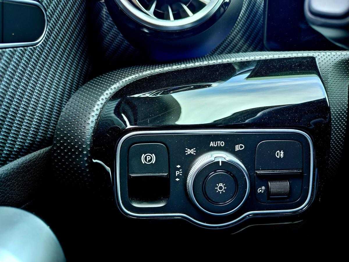 mercedes-benz-classe-a-2023-gasolina-1332cc