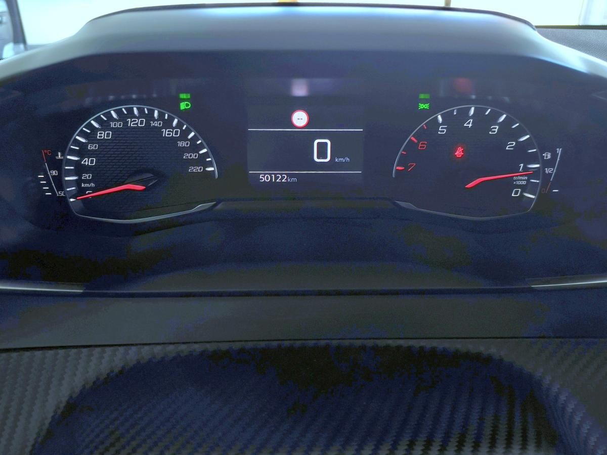 peugeot-208-2023-gasolina-1199cc