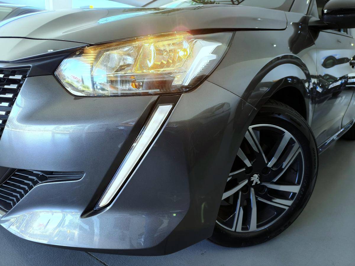 peugeot-208-2023-gasolina-1199cc