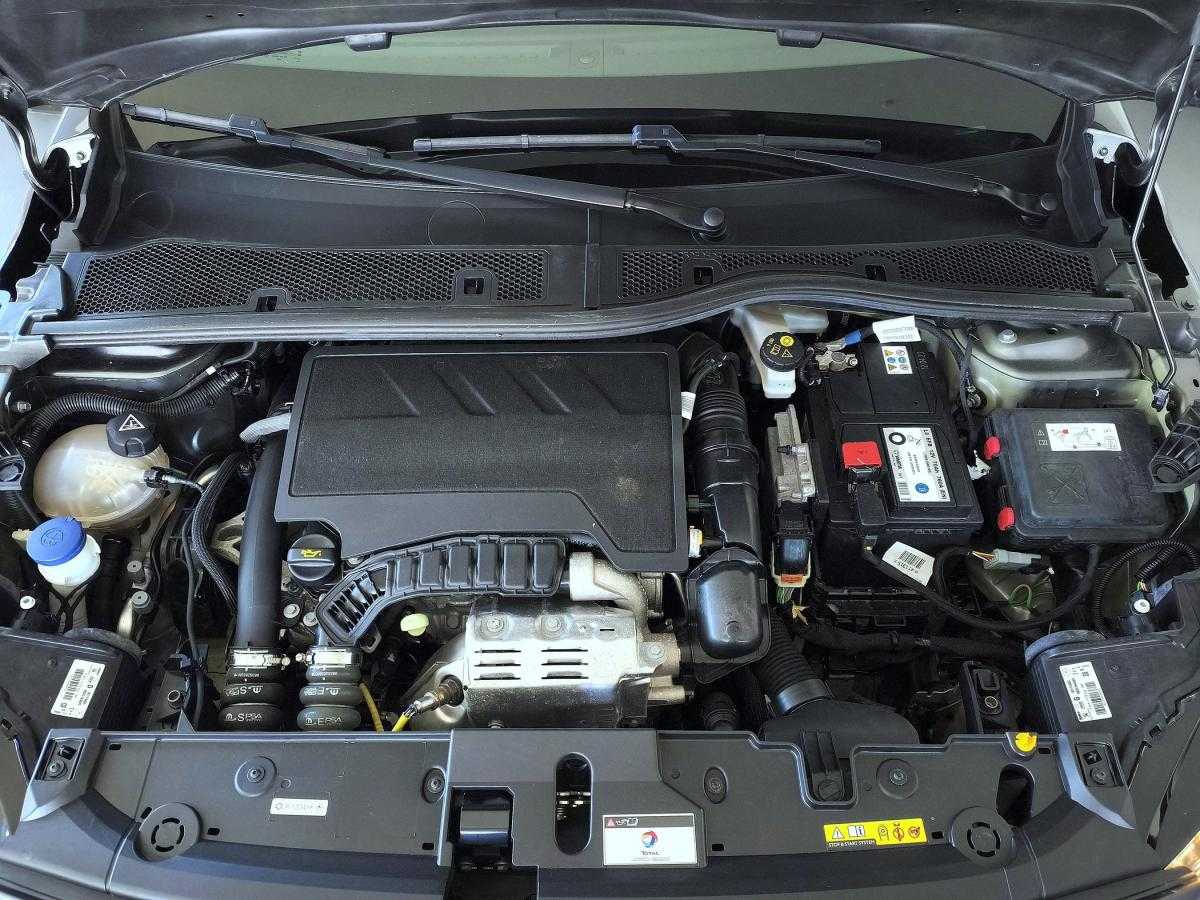 peugeot-208-2023-gasolina-1199cc