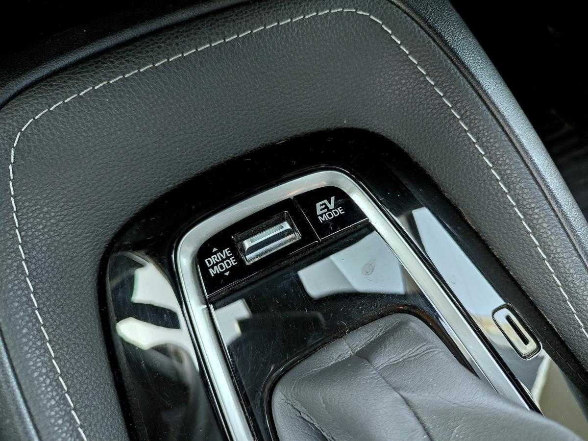 toyota-corolla-2021-hibrido-a-gasolina-1798cc