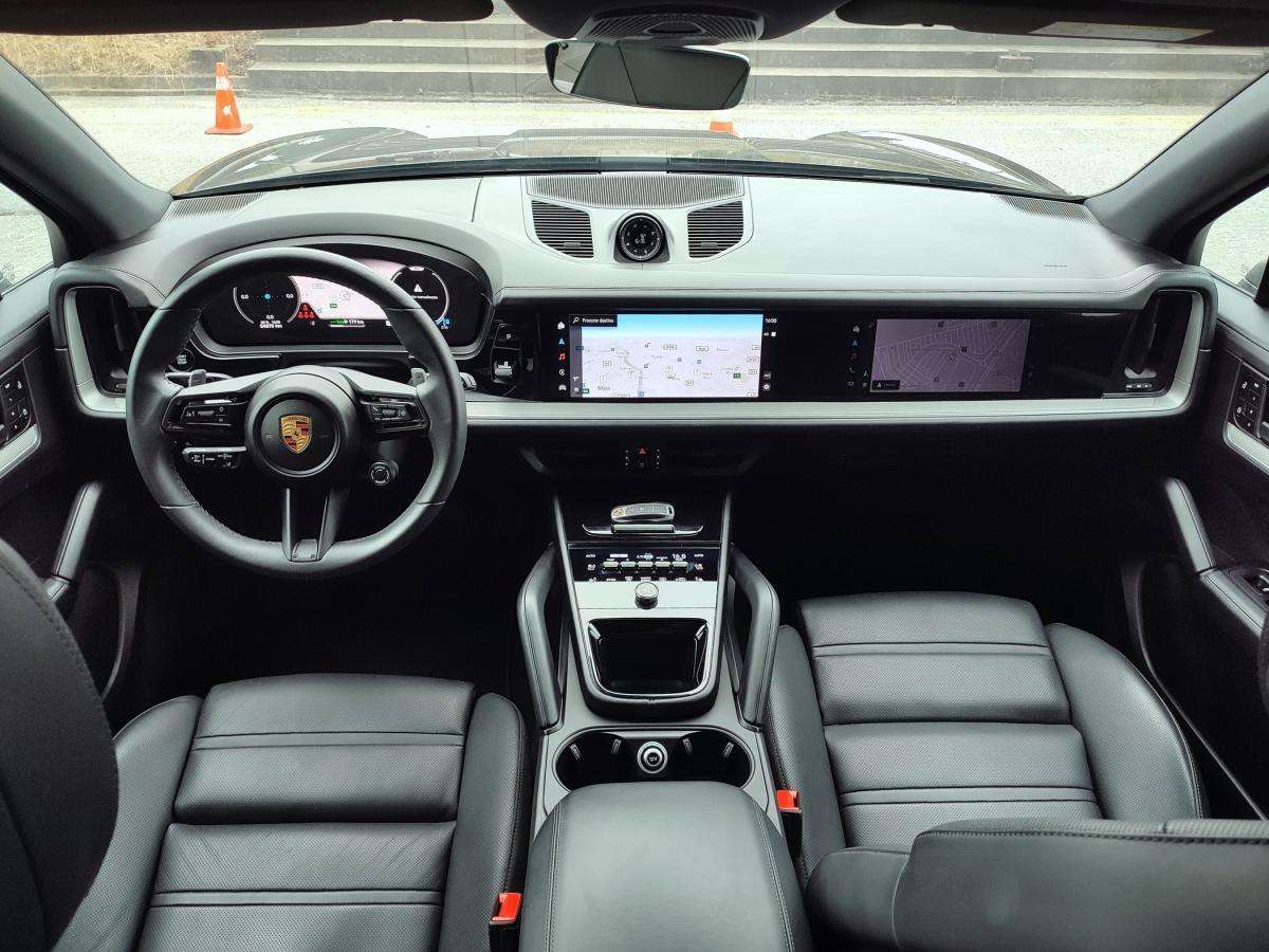 porsche-cayenne-2024-hibrido-a-gasolina-2995cc