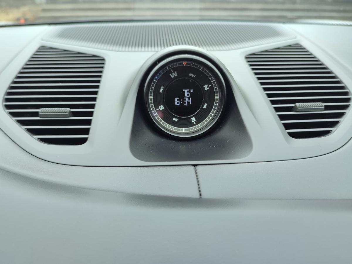 porsche-cayenne-2024-hibrido-a-gasolina-2995cc