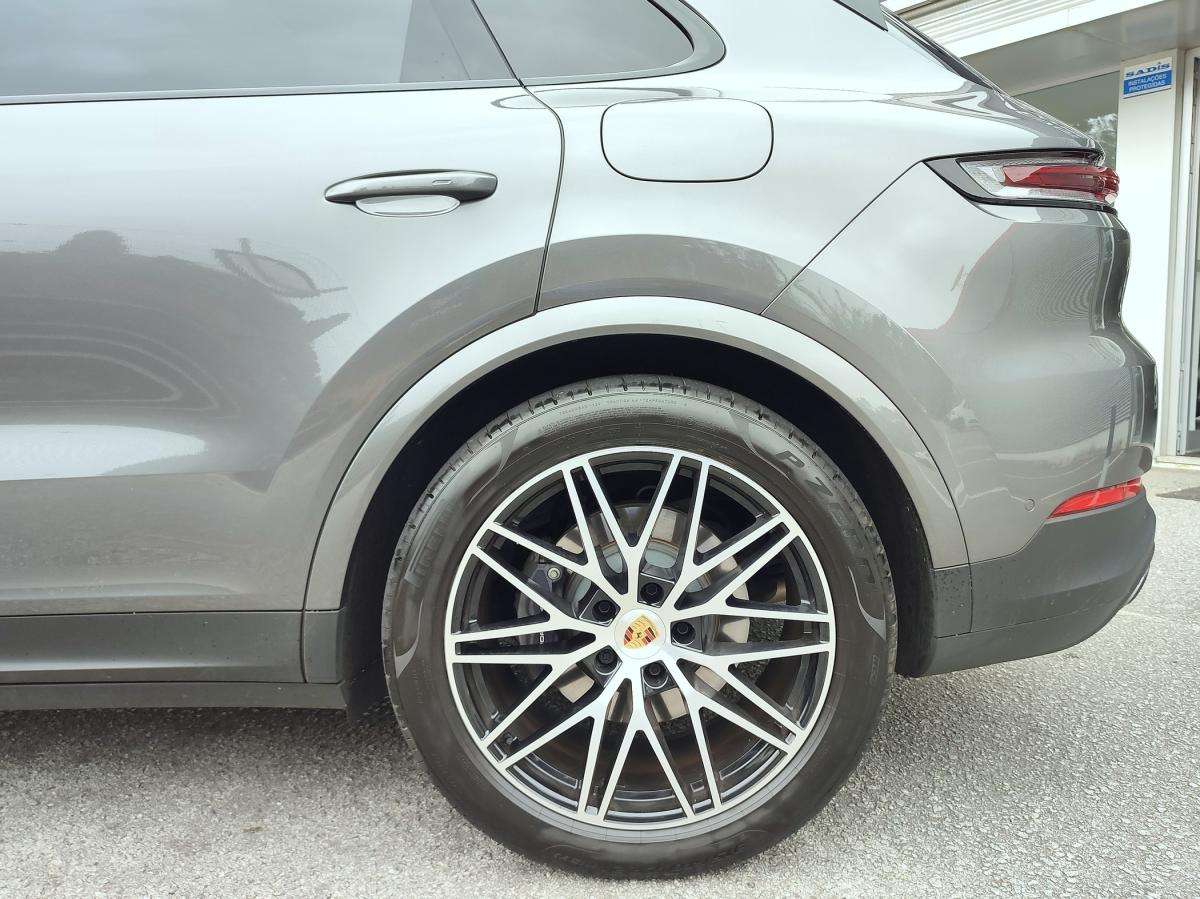 porsche-cayenne-2024-hibrido-a-gasolina-2995cc