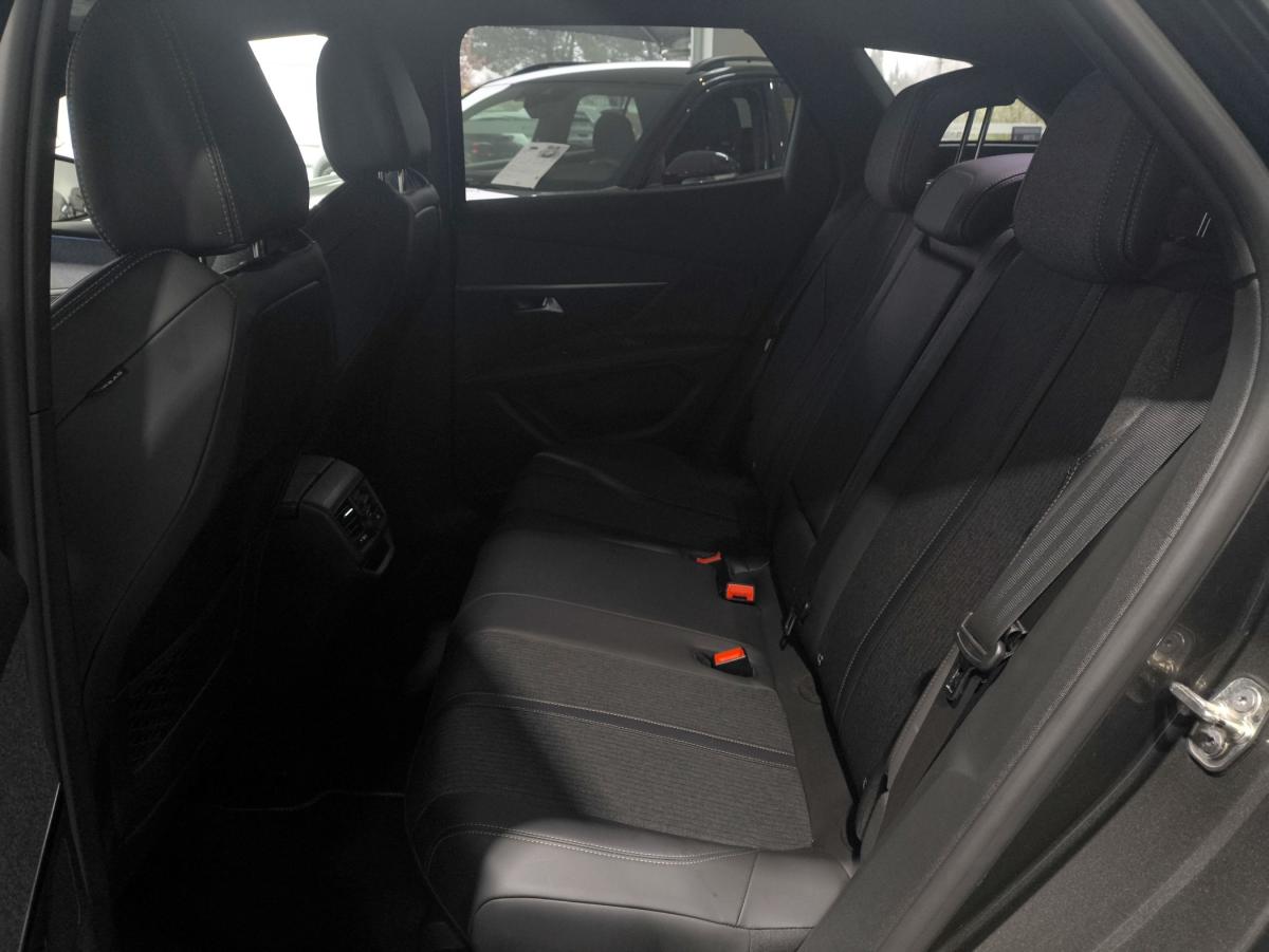 peugeot-3008-2018-diesel-1499cc