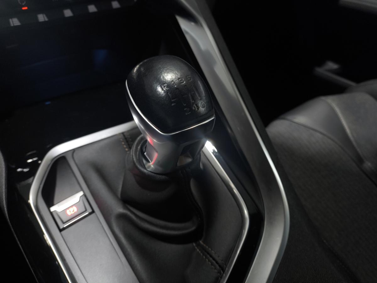 peugeot-3008-2018-diesel-1499cc