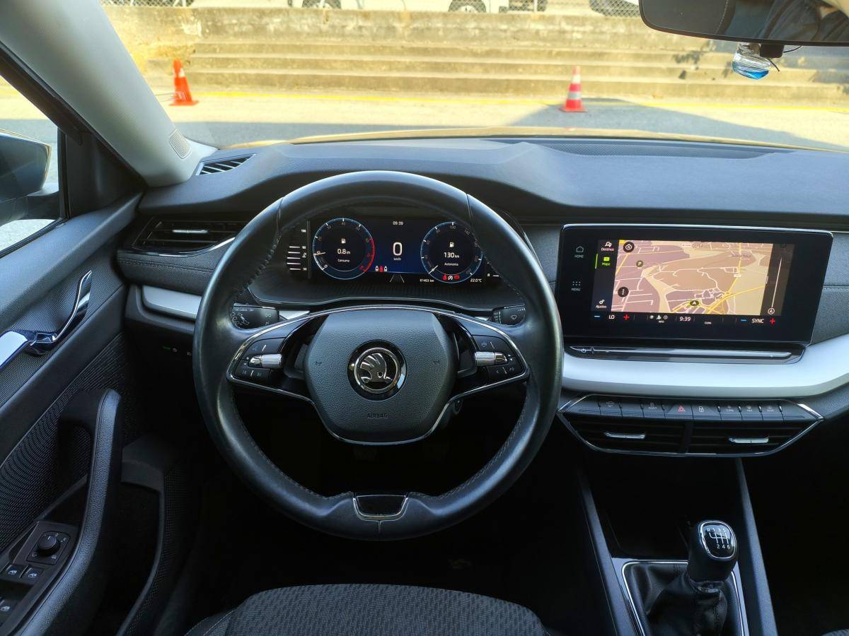 skoda-octavia-2021-gasolina-999cc