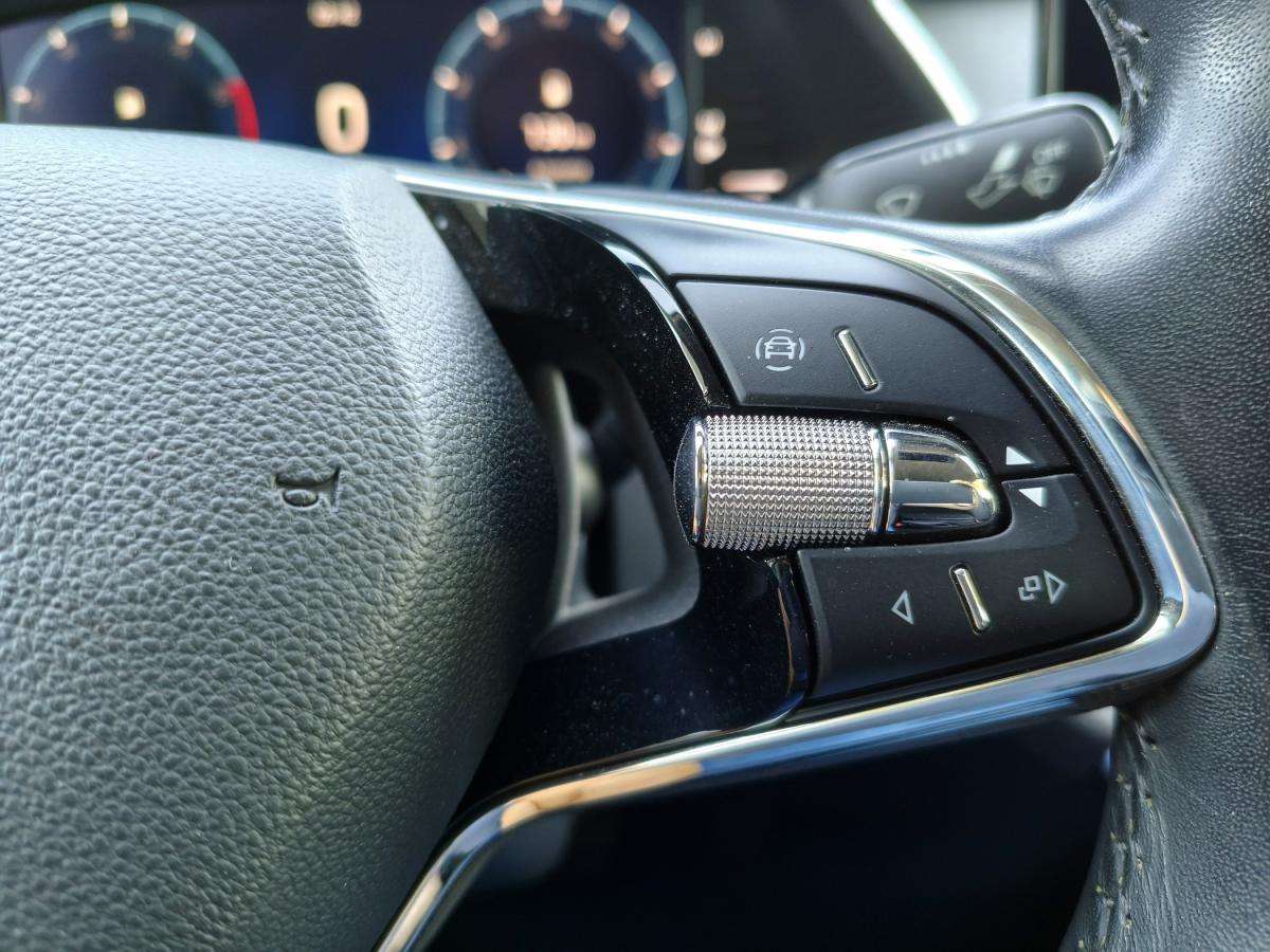 skoda-octavia-2021-gasolina-999cc