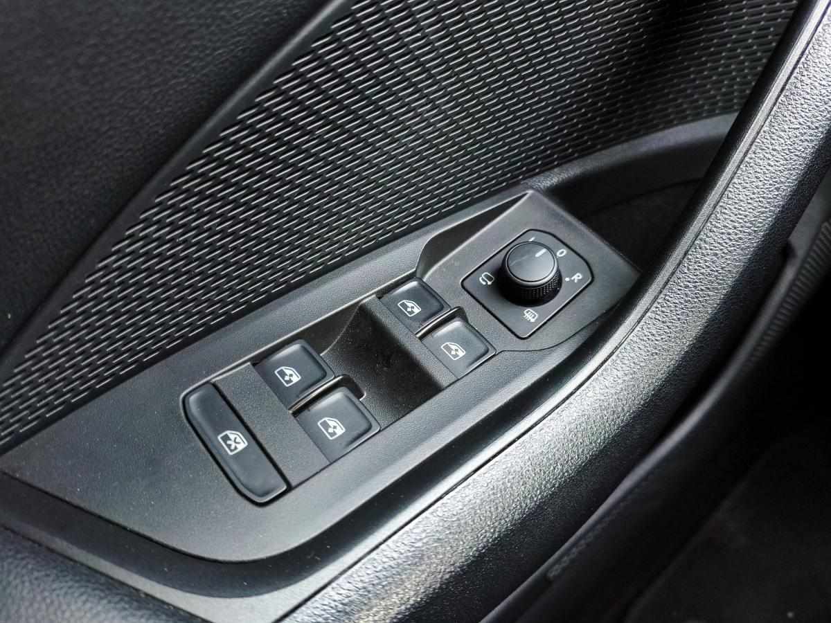 skoda-octavia-2021-gasolina-999cc