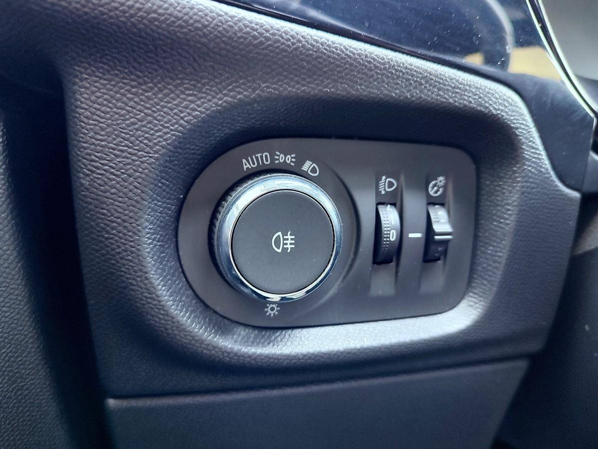 opel-corsa-2023-gasolina-1199cc