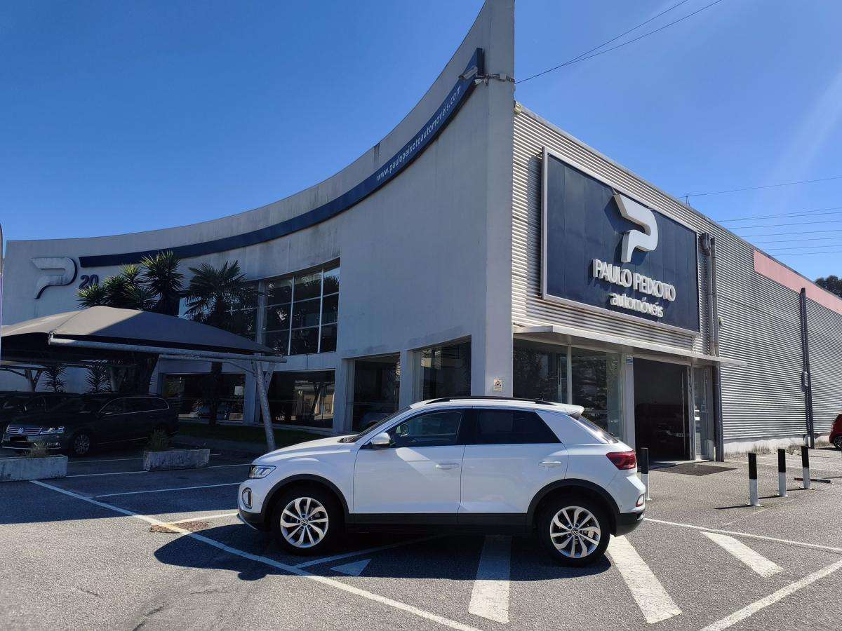 volkswagen-t-roc-2023-gasolina-999cc