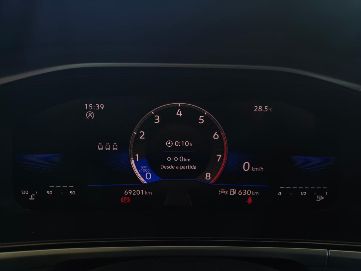 volkswagen-t-roc-2023-gasolina-999cc