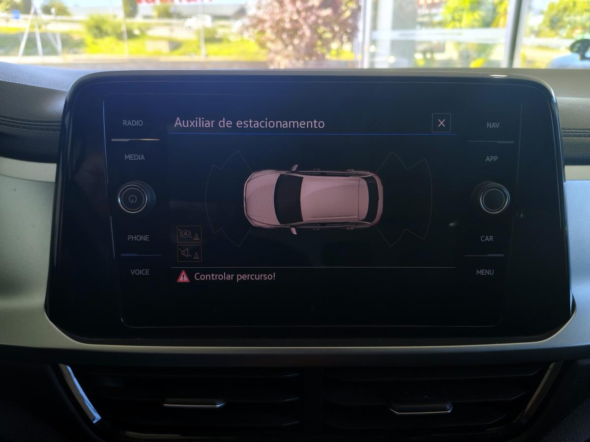 volkswagen-t-roc-2023-gasolina-999cc