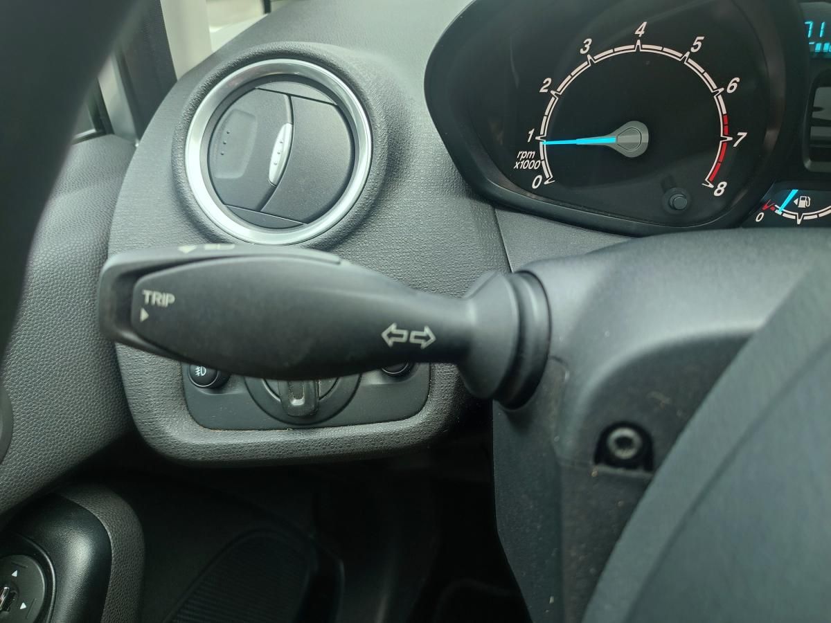ford-fiesta-2013-gasolina-998cc