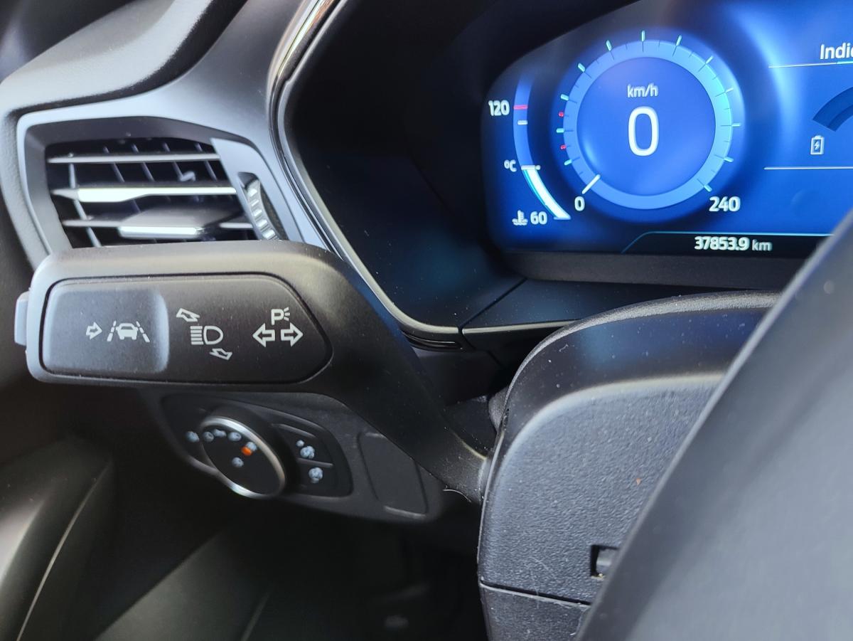 ford-focus-2023-gasolina-998cc