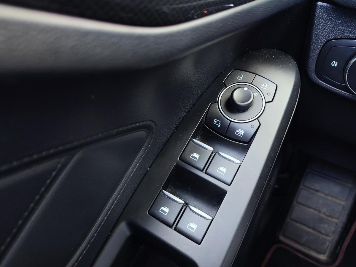 ford-focus-2023-gasolina-998cc