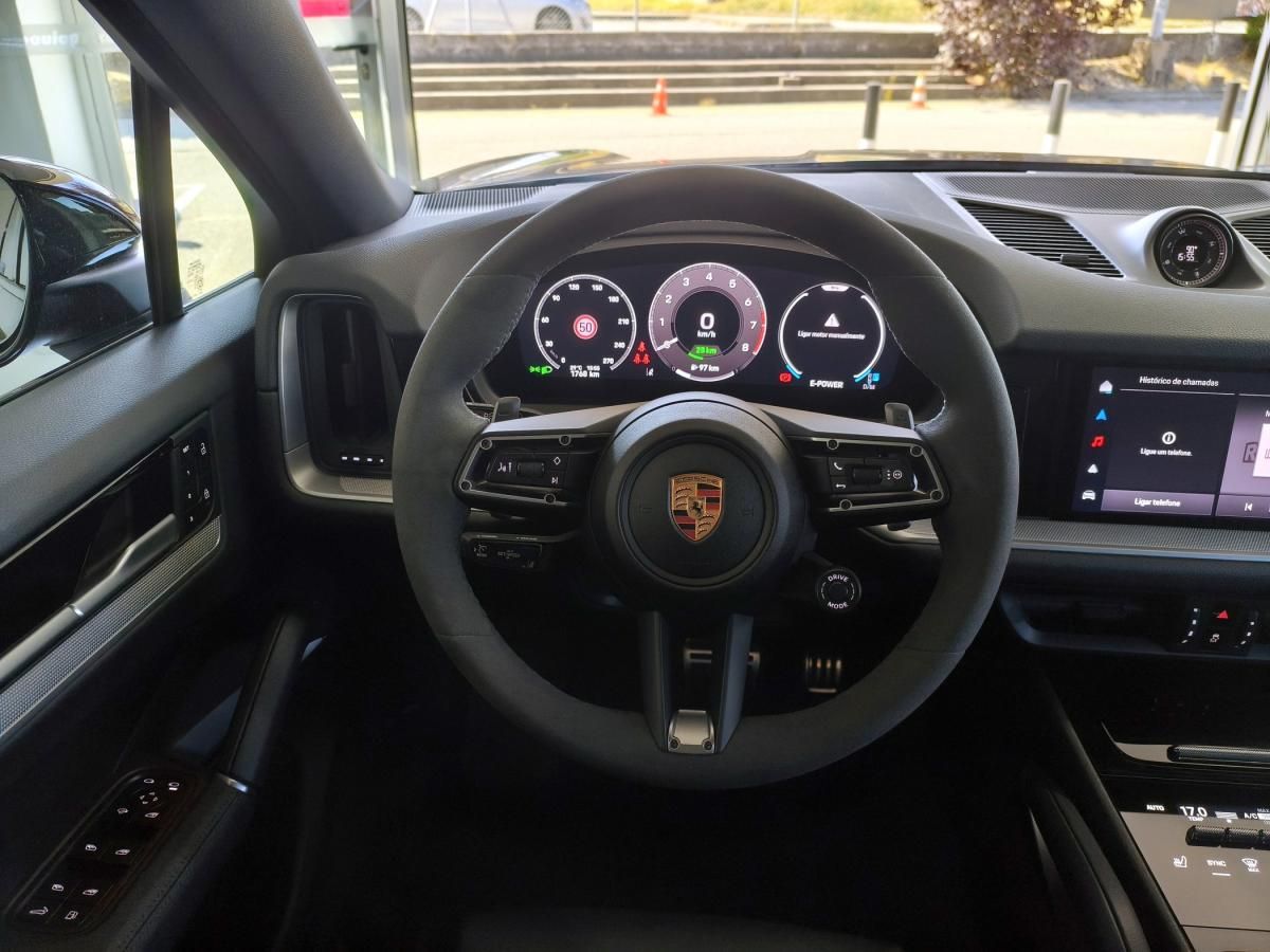 porsche-cayenne-2025-hibrido-a-gasolina-2995cc