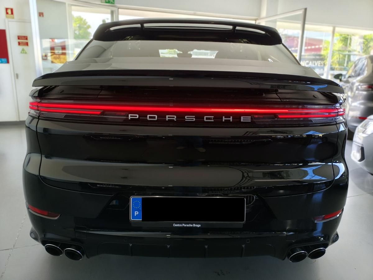 porsche-cayenne-2025-hibrido-a-gasolina-2995cc