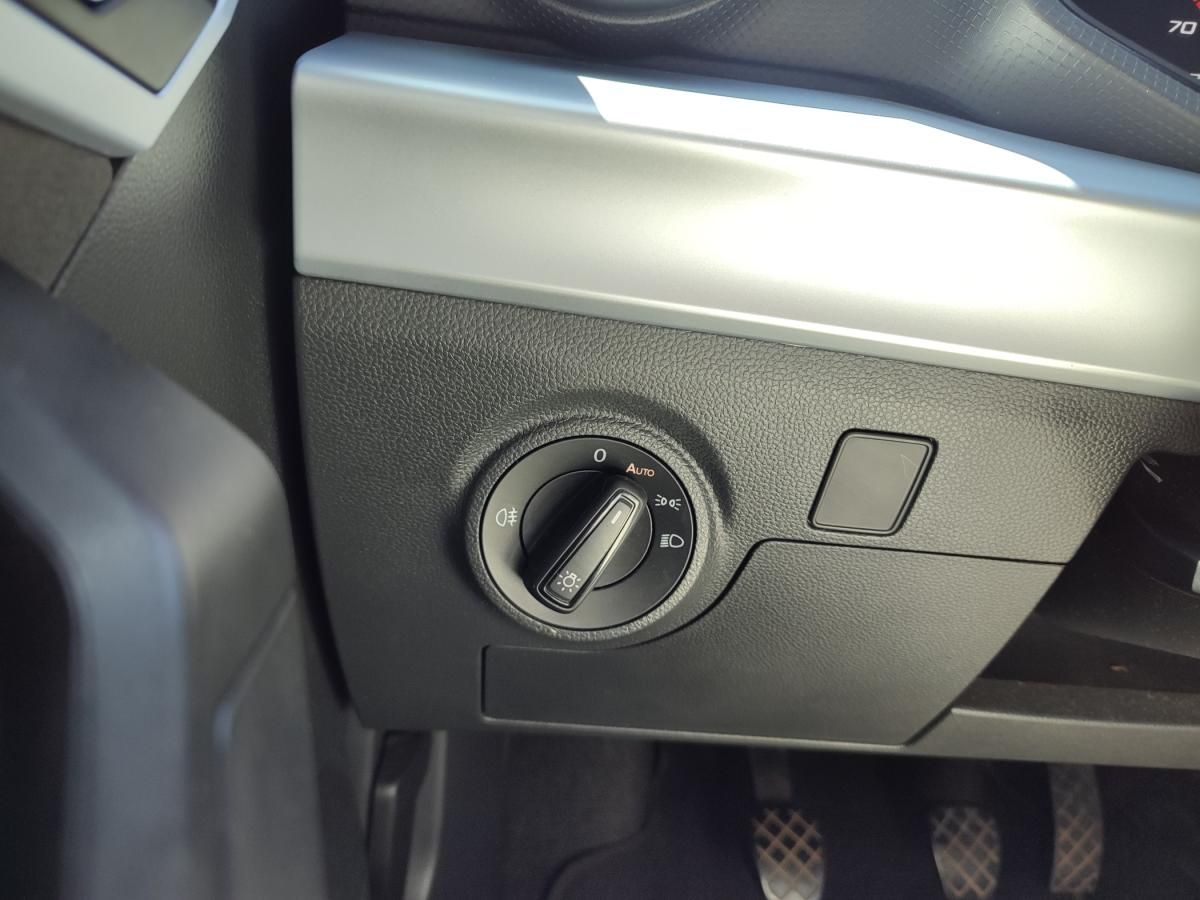 seat-arona-2023-gasolina-999cc