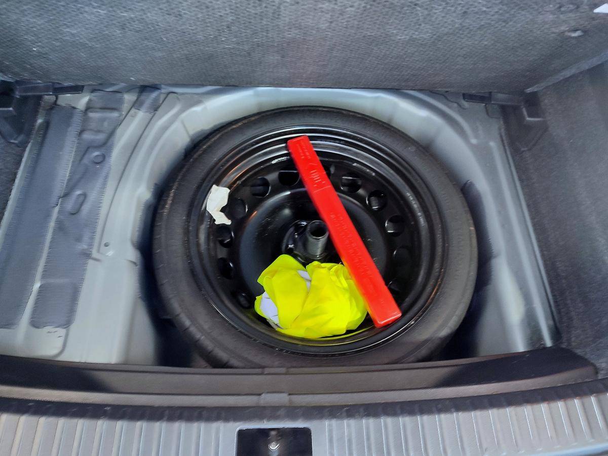 seat-arona-2023-gasolina-999cc