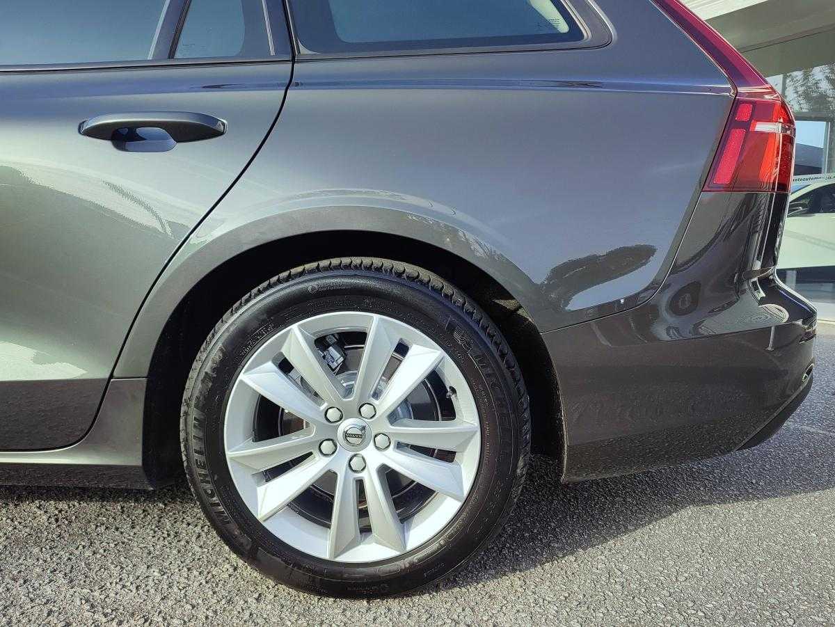 volvo-v60-2019-diesel-1969cc