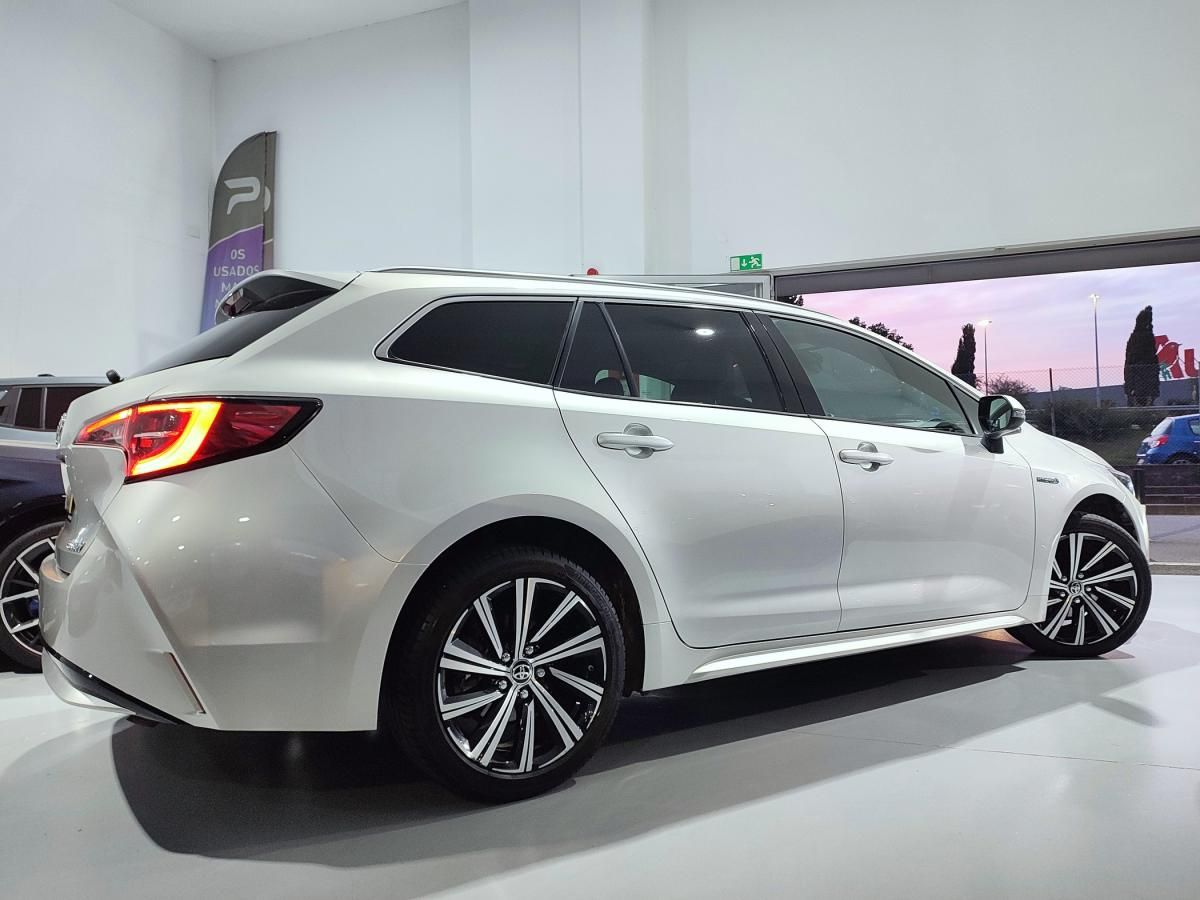 toyota-corolla-2021-hibrido-a-gasolina-1798cc