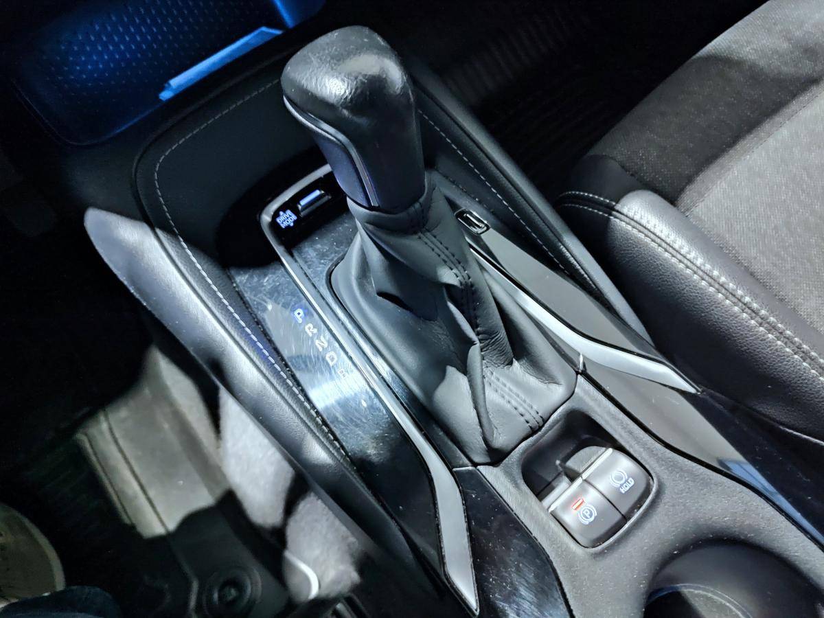 toyota-corolla-2021-hibrido-a-gasolina-1798cc