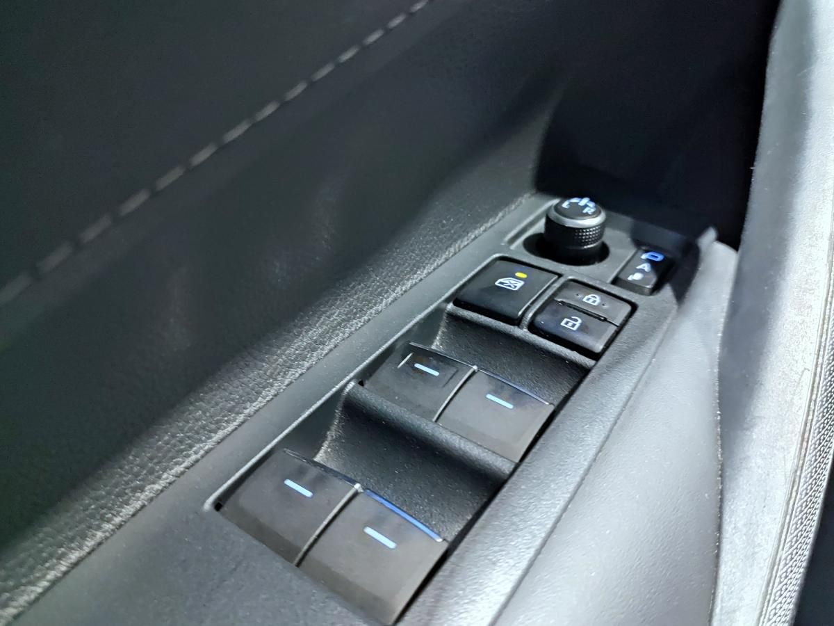 toyota-corolla-2021-hibrido-a-gasolina-1798cc