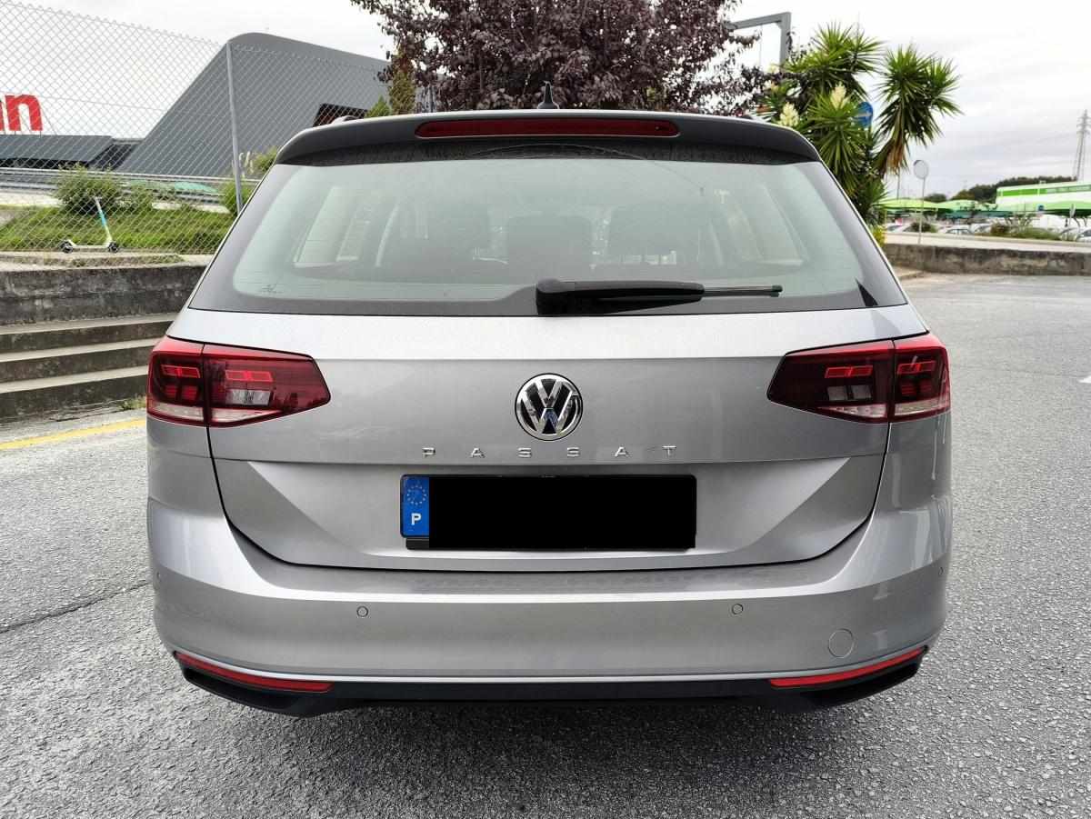 volkswagen-passat-variant-2021-diesel-1598cc