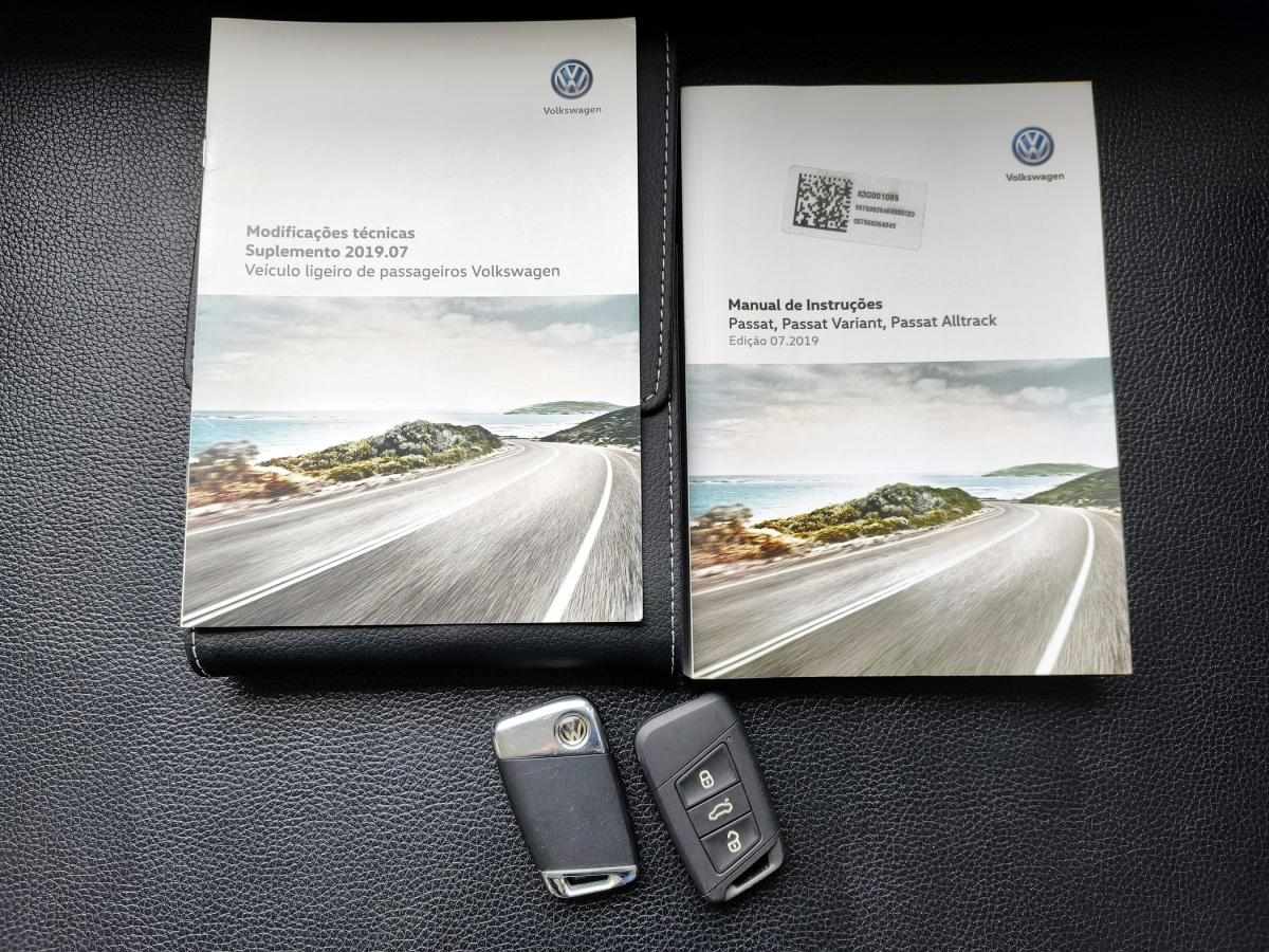 volkswagen-passat-variant-2021-diesel-1598cc
