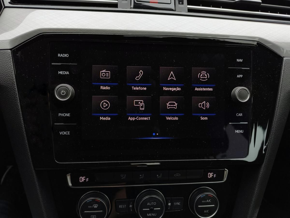 volkswagen-passat-variant-2021-diesel-1598cc