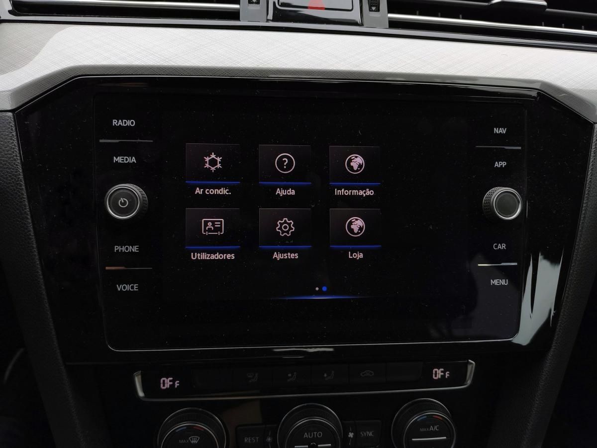 volkswagen-passat-variant-2021-diesel-1598cc