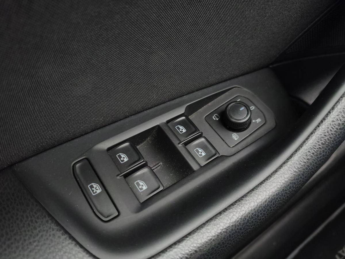 volkswagen-passat-variant-2021-diesel-1598cc