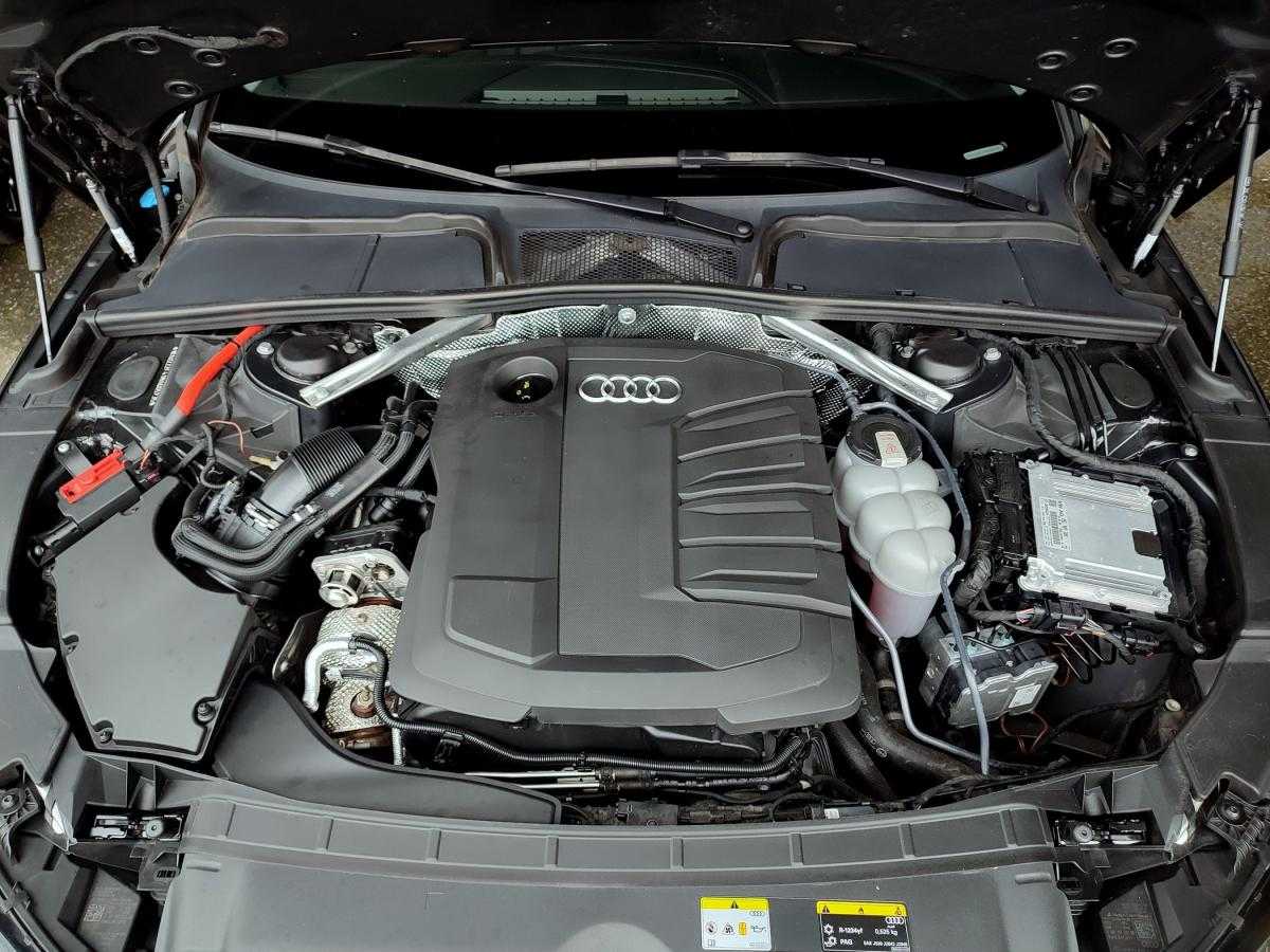 audi-a4-avant-2021-diesel-1968cc
