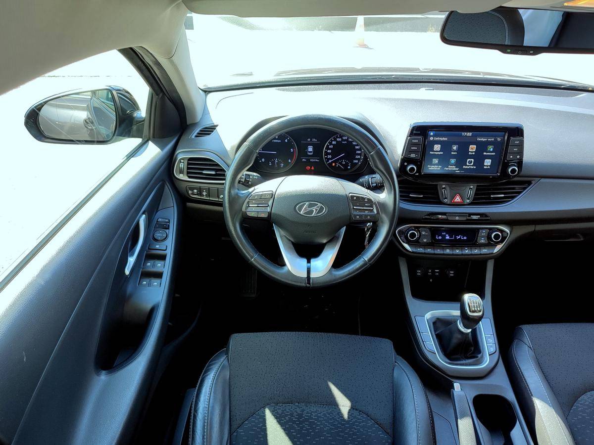 hyundai-i30-2018-diesel-1583cc
